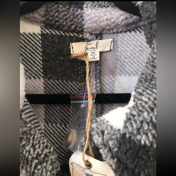 NWT EASEL SHACKET JACKET PLAID GRAY M/L - Picture 3 of 8